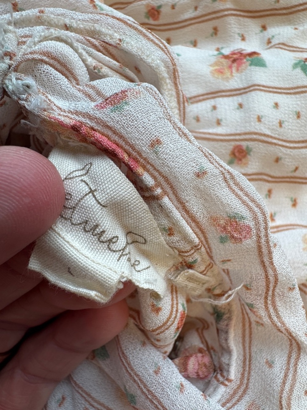 Anthropologie Cream Mini Dress with Dusty Rose Floral Print 0451 - Picture 9 of 10